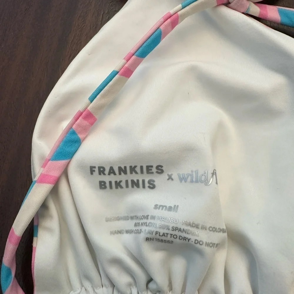 FRANKIES BIKINIS Tia Triangle String Bikini (624)